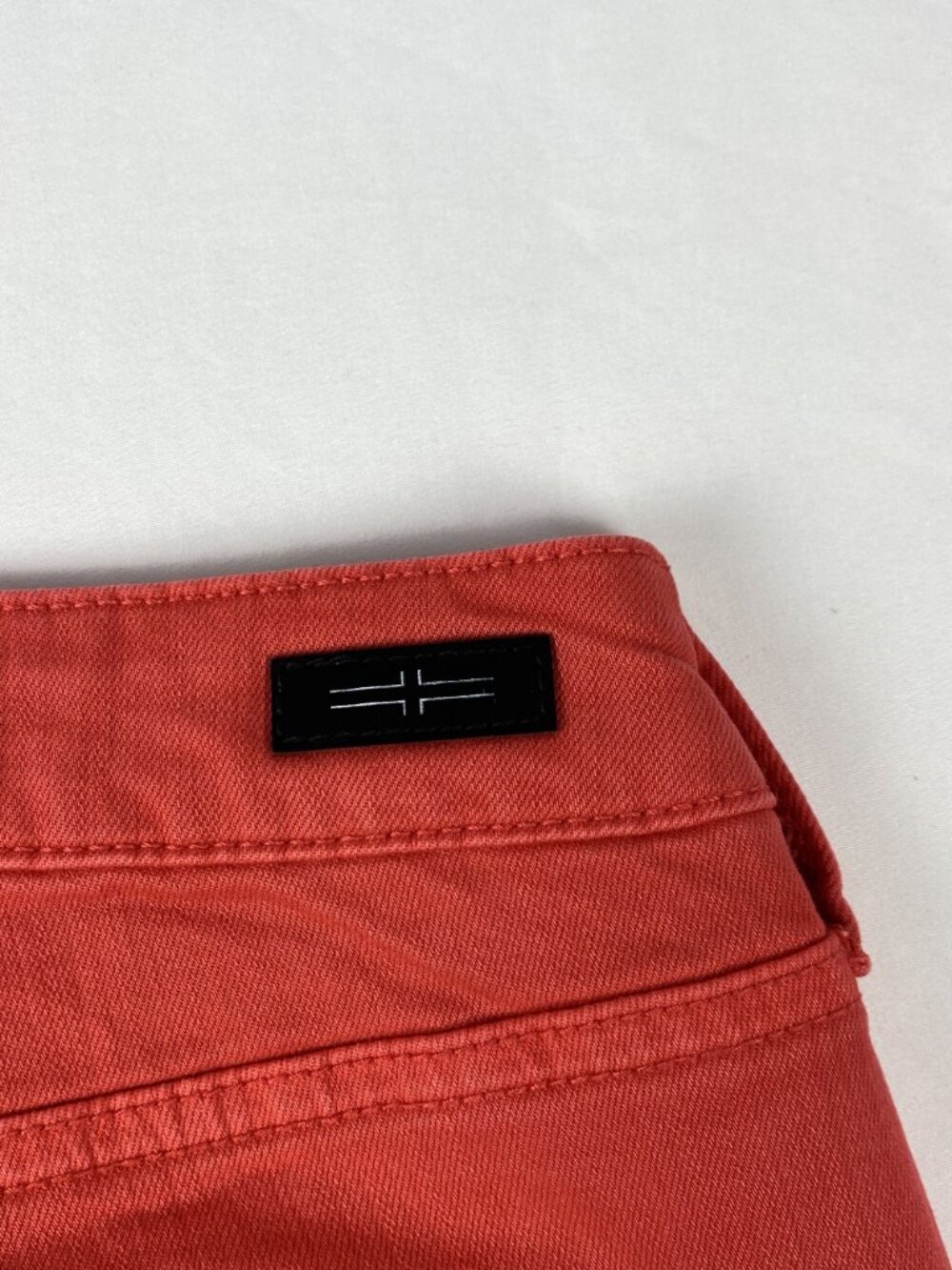 NWT Liverpool Women's Bittersweet Coral Cami-Crop Jeans Size 2/26 - Picture 4 of 16